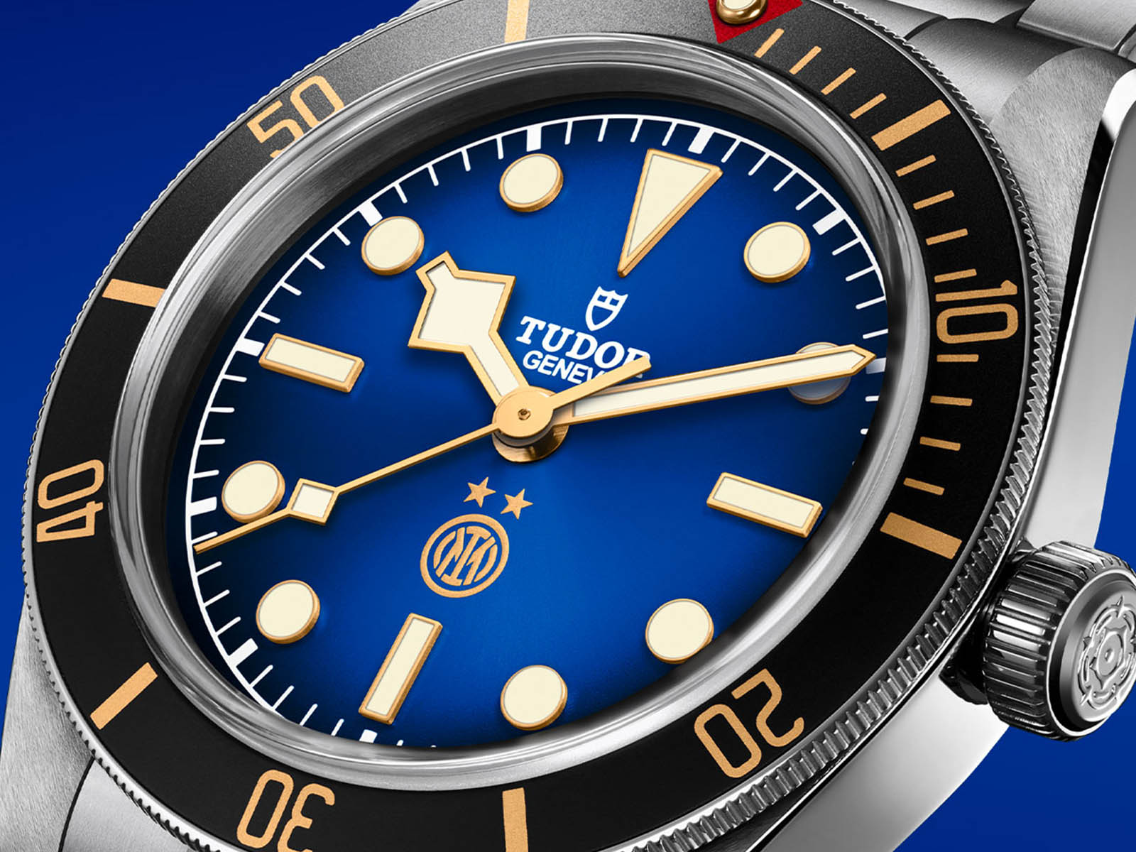 tudor-black-bay-58-inter-milan-gradient-blue-3.jpg