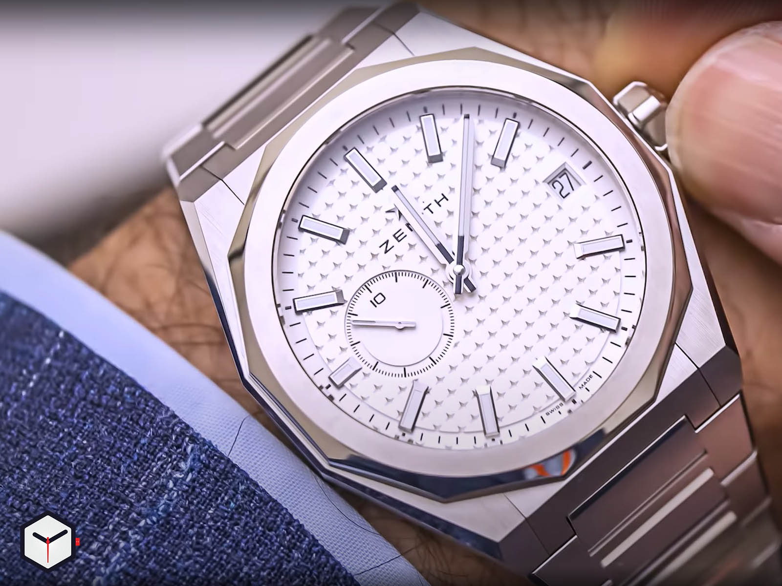 zenith defy skyline white