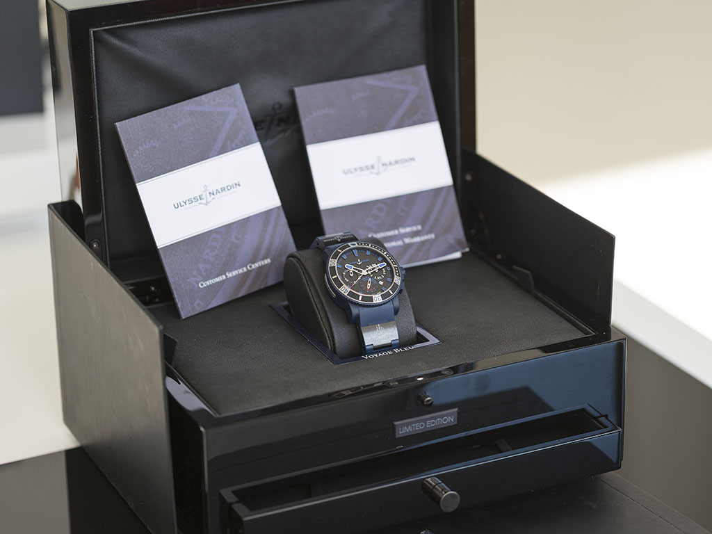 Voyage Bleu Chronograph Maxi Marine Diver Ulysse Nardin Review Horobox