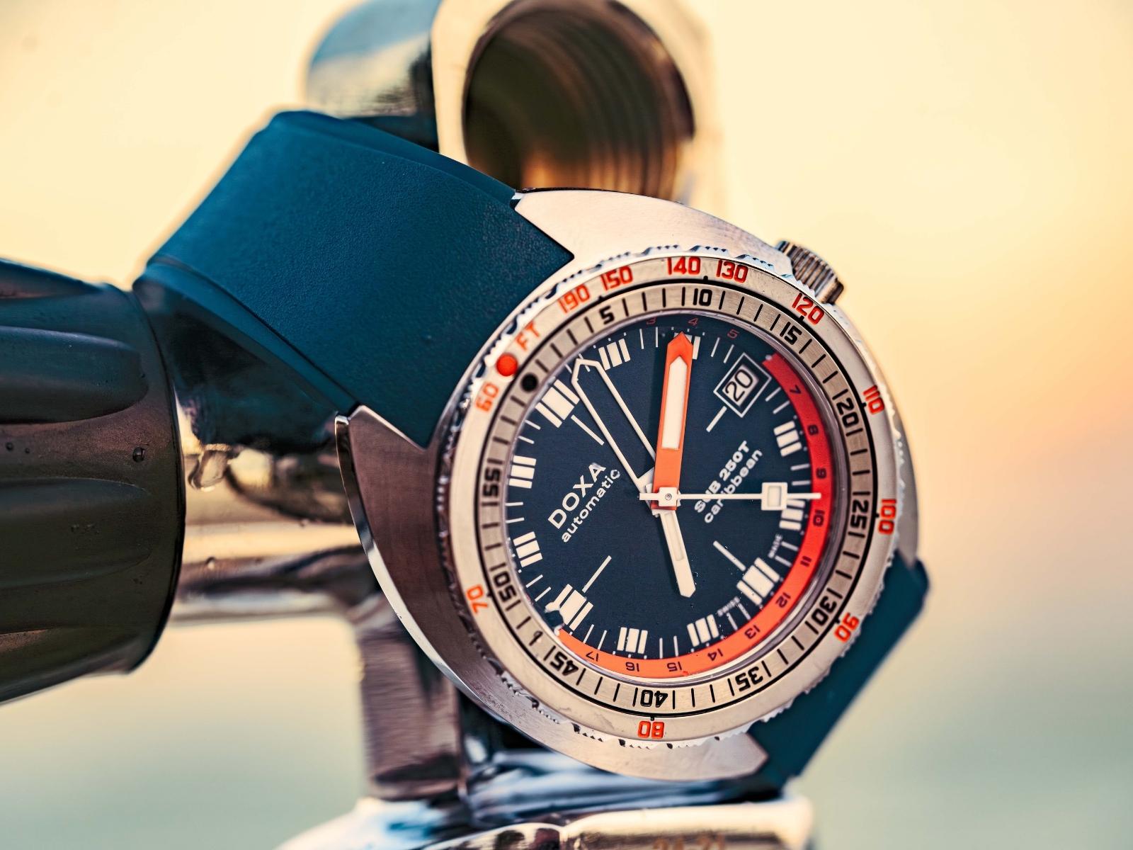 doxa-250-gmt-2-.jpg