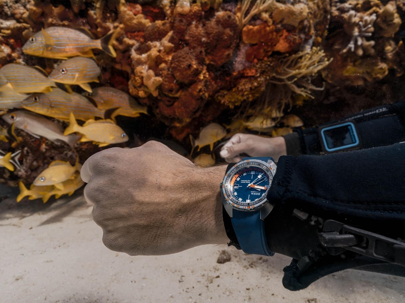 doxa-250-gmt-3-.jpg
