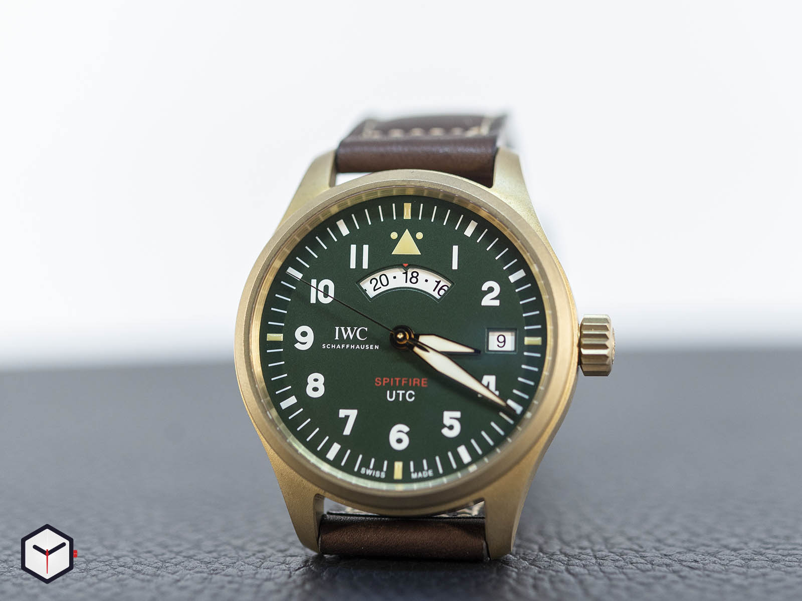 IW327101 MJ271 UTC Spitfire Edition Pilot s Watch IWC