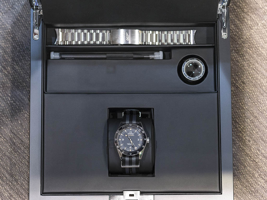 Omega spectre new arrivals box