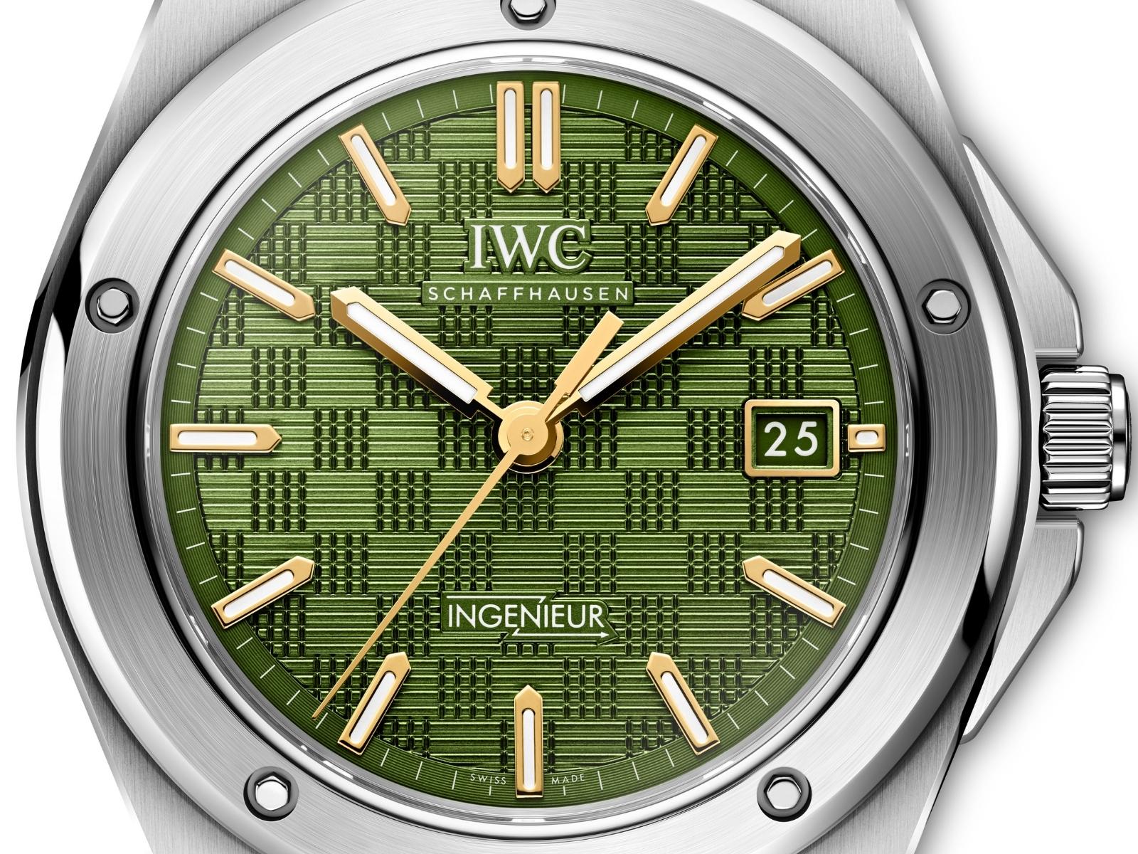 ww25-iwc-40-gold-iw328908-2-.jpg