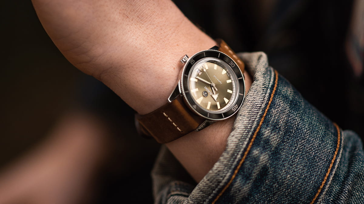 01.763.0500.3.131 Captain Cook Hyperchrome Rado Review