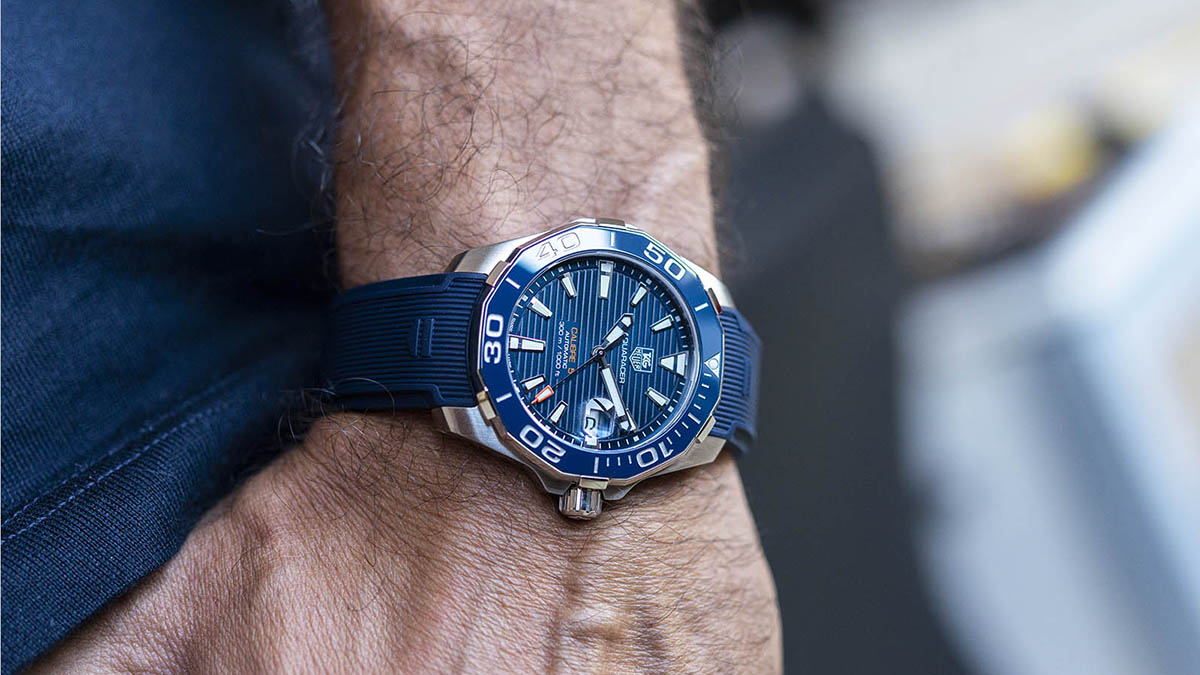 tag heuer aquaracer calibre 5 vs omega seamaster